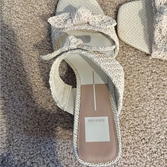 Dolce Vita Cream Woven Sandals - Picture 4 of 6